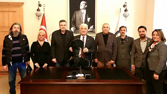 GAZETECİLER DERNEĞİ'NDEN BİR DİZİ ZİYARET