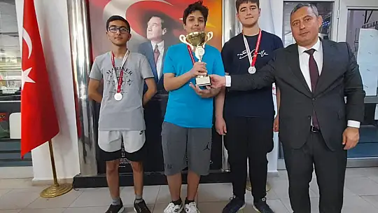 Masa tenisi müsabakaları tamamlandı