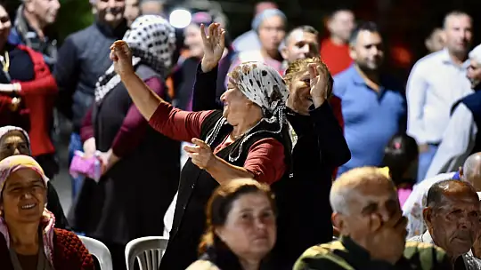 Nif Kiraz Festivali Coşkulu Geçti