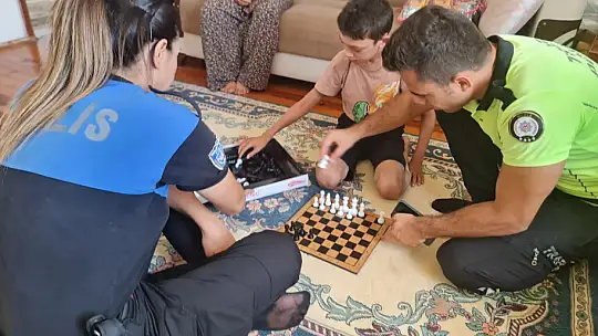 Fethiye Polisinin 'Gönül Bağı' Projesi Devam Ediyor