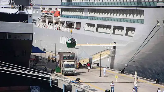 383 yolcuyla Bodrum'a geldi