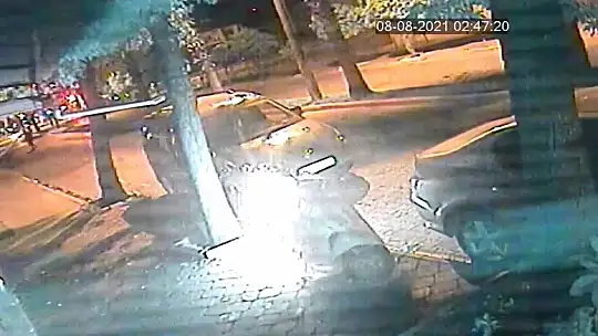 Motosiklet Kundaklama Saniye Saniye Güvenlik Kamerasında