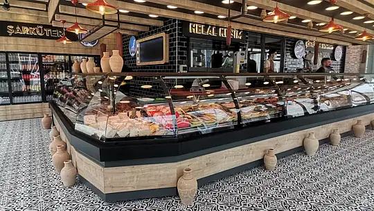 Sürmeli Kasap ve Şarküteri Fethiye halkı ile buluştu