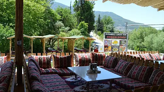 'Kırmızı beyaz et restaurant' misafirlerini bekliyor
