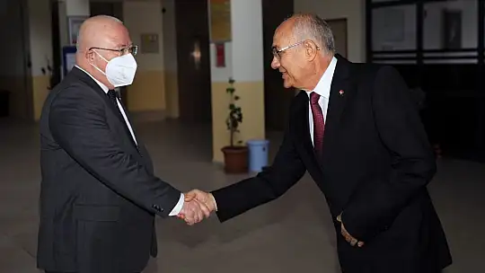 Başkan Gümüş 'Antrenörler Sporun Olmazsa Olmazıdır'