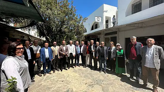 Aday Otgöz, 'Gece Uyumak, Gündüz Durmak Yok!'