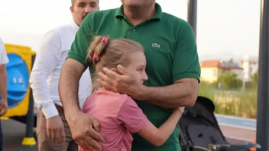 Akdenizli, Engelli Çocuklar İçin 'Engelsiz Parkı' İlçeye Kazandırdı