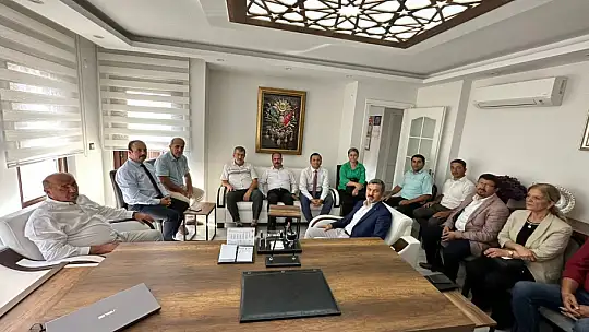 Otgöz, 'Muhalefet kavga ederken biz eser siyasetine devam ediyoruz'