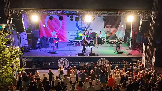 HAVA OYUNLARI FESTİVALİ İZLEYENLERİ HAYRAN BIRAKIYOR