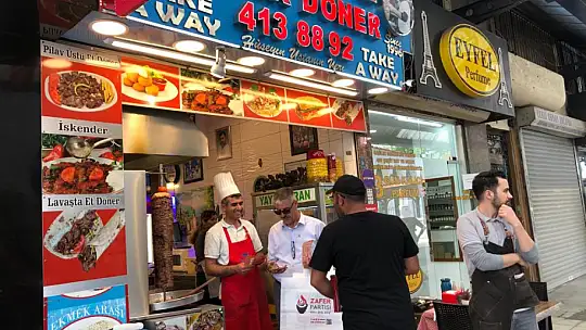 Milletvekilli adayları vatandaşın sorunlarını dinledi