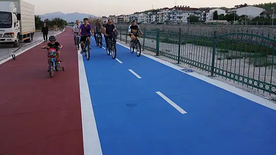 Başkan Akdenizli 'Gençlerle Büyük Önem Veriyoruz'