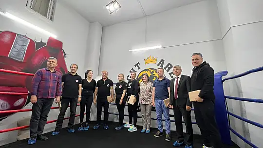 Halk Eğitim kursu sporcuları madalyalarını aldı