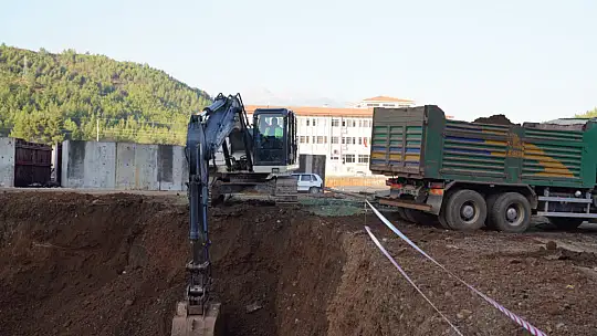 Başkan Akdenizli 'TOKİ'de Temel Atma Töreni Yapılacak'