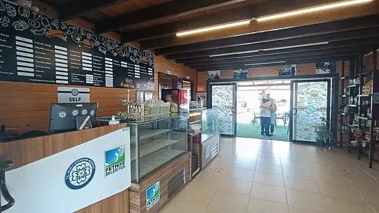 'Sen De Gel Down Cafe' misafirlerini bekliyor