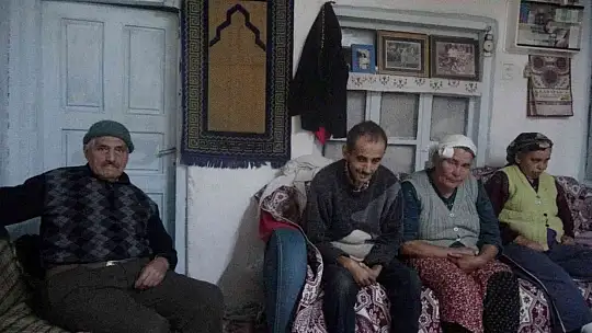 82 yaşındaki Fedai amca yanan ormanlar için şiir yazdı