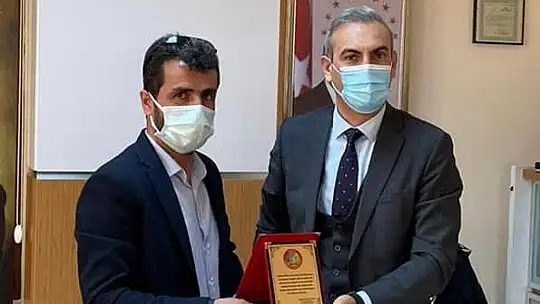 Ayhan'ı ziyaret ederek Polis Haftası'nı kutladılar