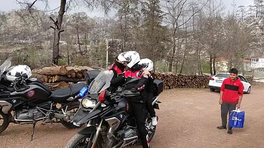 9 yaşındaki Yağmur'un polis olma hayalini gerçekleştirdiler