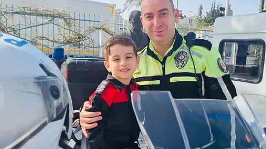 ANADOLU ÖĞRENCİLERİNE POLİSLİK MESLEĞİ TANITILDI