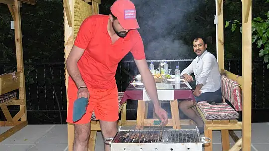 'Kırmızı beyaz et restaurant' misafirlerini bekliyor