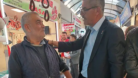 Adaylardan esnaf ve mahalle ziyareti