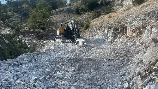 AK Parti İl Başkanı Akça'dan Yol Müjdesi