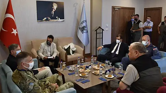 ABD yangın söndürme helikopterleri Dalaman'da