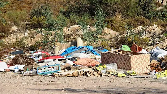 AFAD 'Afet ve acil durum toplanma alanı' kaçak hafriyatla doldu