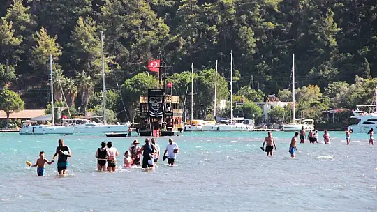 Afet bölgesine yerli turist desteği