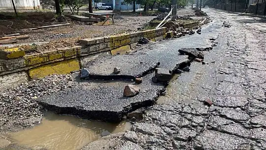 AK Parti Muğla Milletvekili Gökcan'dan Büyükşehir'e yol tepkisi
