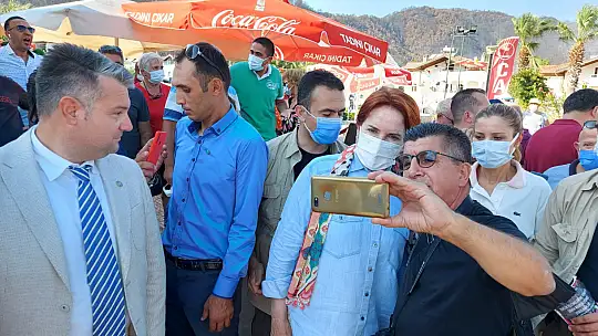 Akşener: 'Biz Behçet Başkanla hiç ayrılmadık ki!'