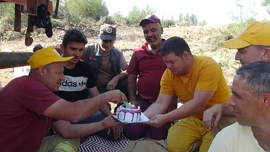 Alev savaşçısına sürpriz doğum günü