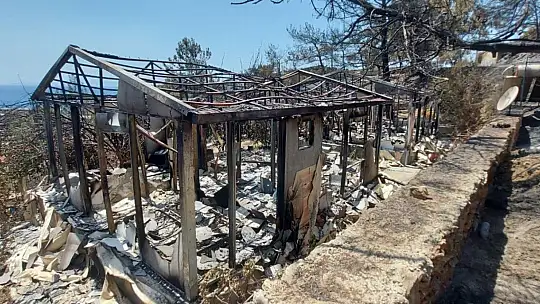 Alevlere teslim olan Mazı Mahallesi havadan görüntülendi