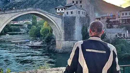 Amerikalı dövme sanatçısı motoru ile dünyayı geziyor