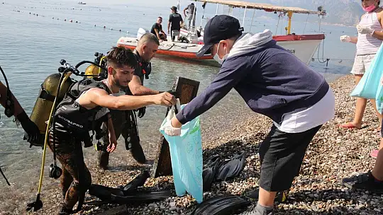 600 Gönüllü 6 İlde 2.500 Kg Atık Topladı