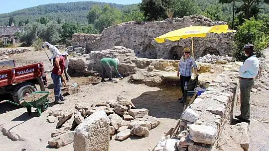 Antik dönemin en geniş caddesi ayağa kaldırılıyor