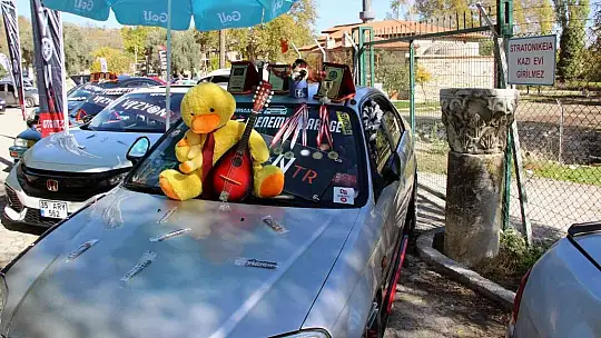 Antik kentte araba fuarı