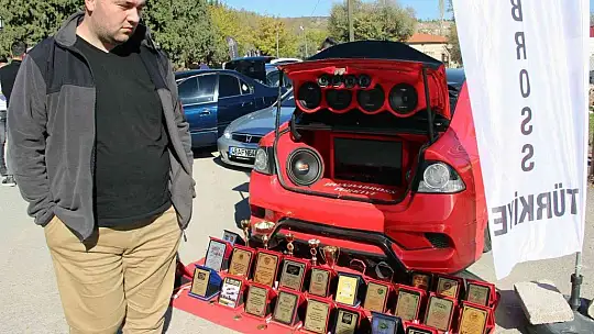 Antik kentte araba fuarı