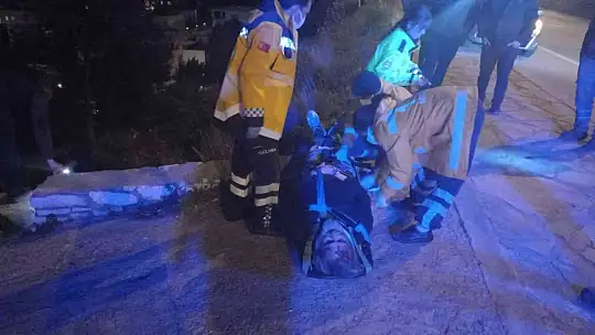 Arabaya çarpıp uçurumdan yuvarladı