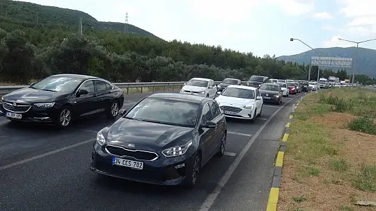 Araç kuyruğunun bir ucu Aydın'da, bir ucu Muğla'da