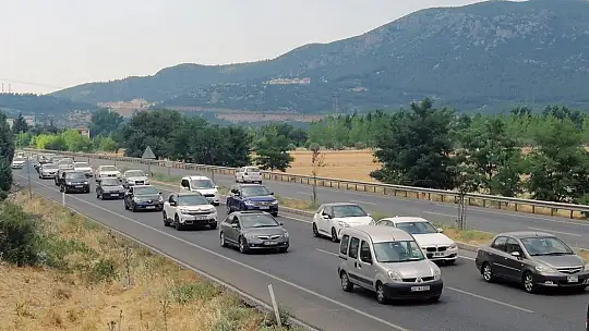 Araç kuyruğunun bir ucu Aydın'da, bir ucu Muğla'da