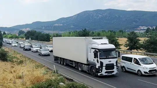 Araç kuyruğunun bir ucu Aydın'da, bir ucu Muğla'da