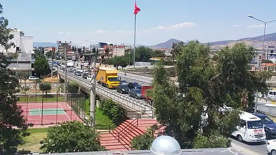 Araç kuyruğunun bir ucu Aydın'da, bir ucu Muğla'da