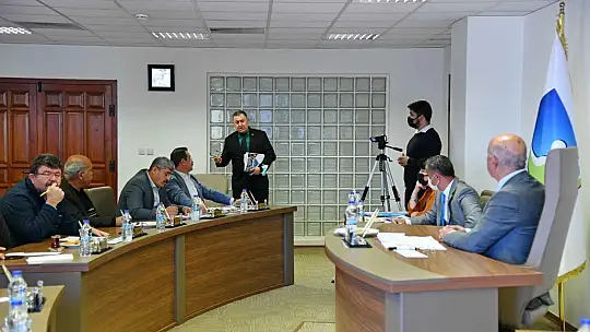 Belediye meclisi toplandı