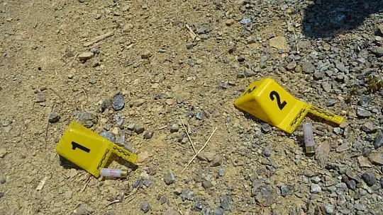 Araziye ektiği kenevirleri sulamaya gelince yakalandı