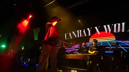 Areena'da Canbay ve Walker'dan konser