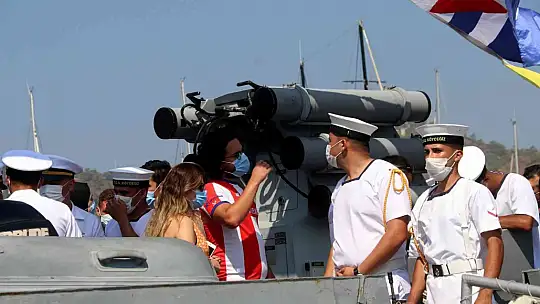 ASKERİ GEMİLER, FETHİYE'DE HALKIN ZİYARETİNE AÇILDI