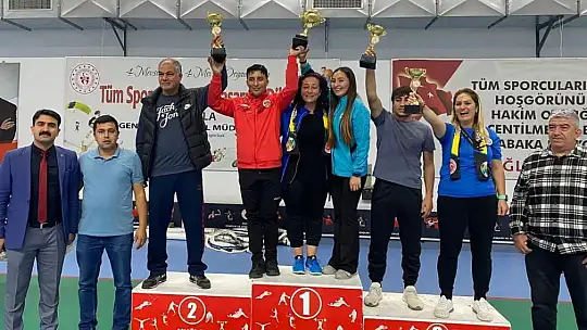 ATATÜRK KUPASI TAEKWONDO ŞAMPİYONASI DALAMAN'DA GERÇEKLEŞTİ
