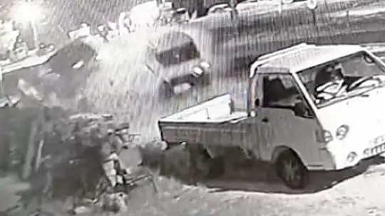 Kavşaktan Geçmek İçin Beklediler ama Ölümden Kaçamadılar