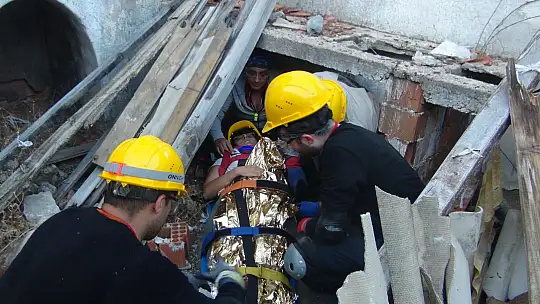 UMKE Gönüllülerine Komando Eğitimi