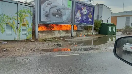 Yağış anında 10 farklı yangın çıktı